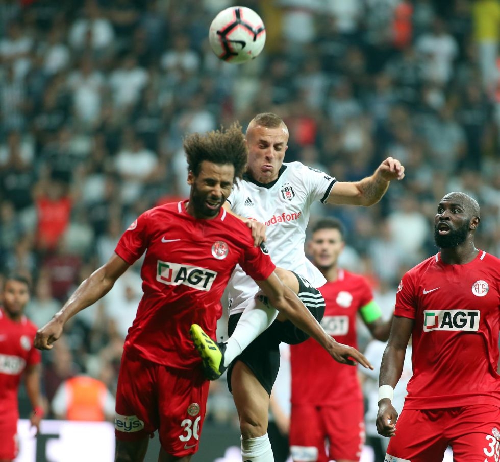 Beşiktaş - Antalyaspor karşılaşmasından kareler - Görsel 26