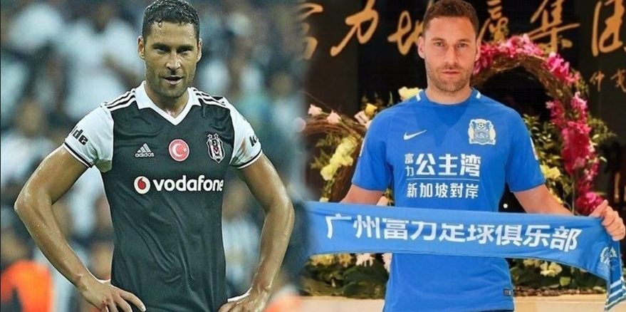 Beşiktaş’tan ayrılan maviyi giyiyor! ⚫⚪ - Görsel 7