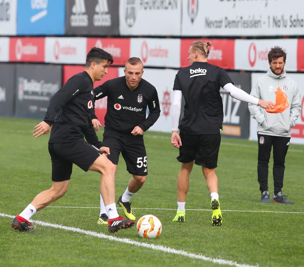 Beşiktaş'ın Genk maçı hazırlıklarından kareler - Görsel 8