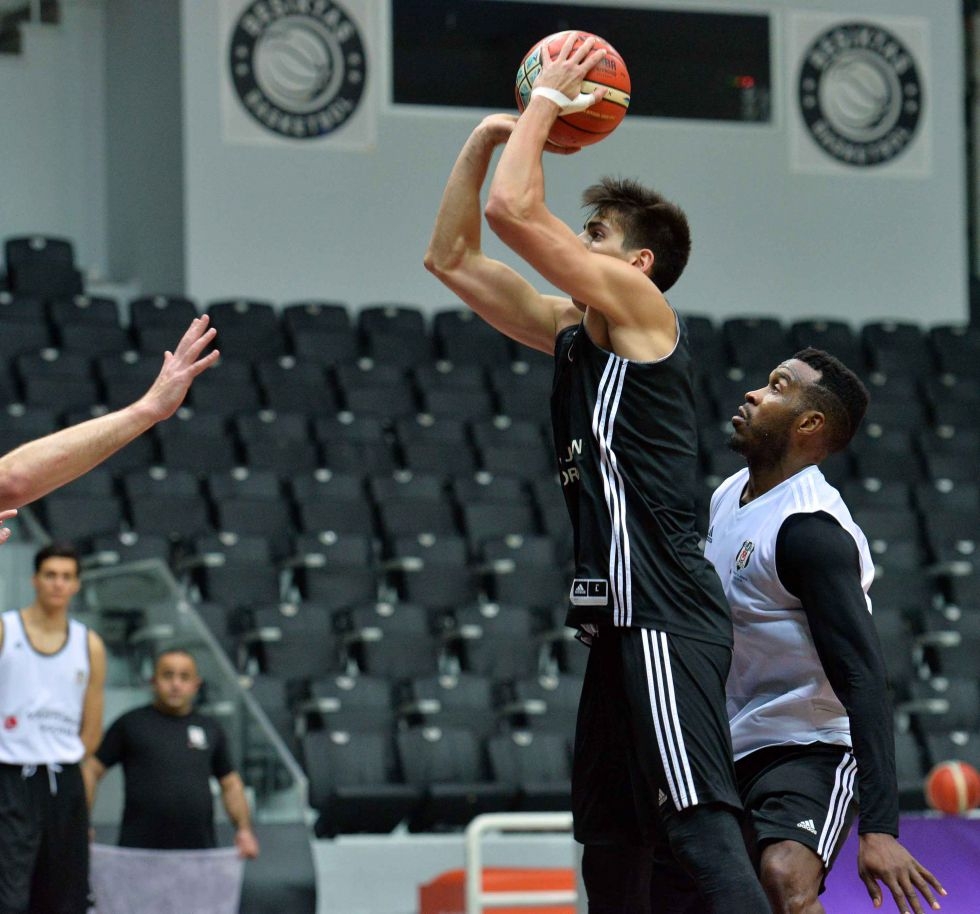 Beşiktaş Sompo Japan antrenmanından kareler - Görsel 6
