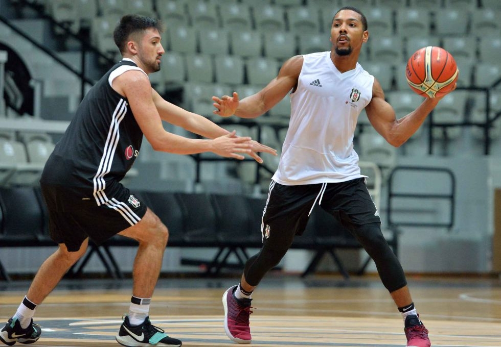 Beşiktaş Sompo Japan antrenmanından kareler - Görsel 9