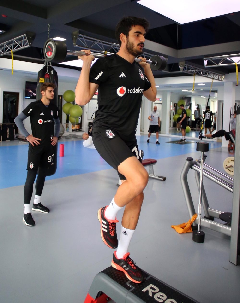 Beşiktaş salonda çalıştı - Görsel 11