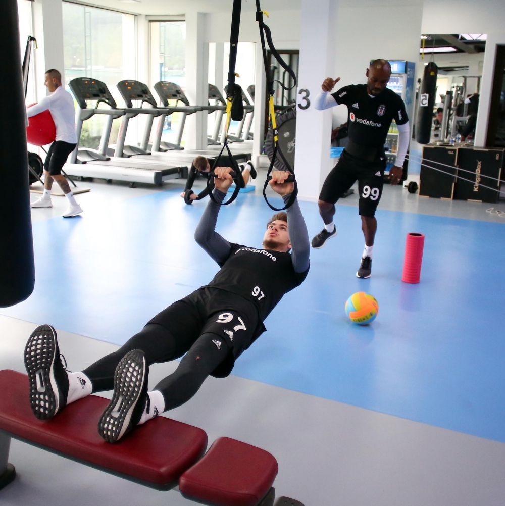 Beşiktaş salonda çalıştı - Görsel 4