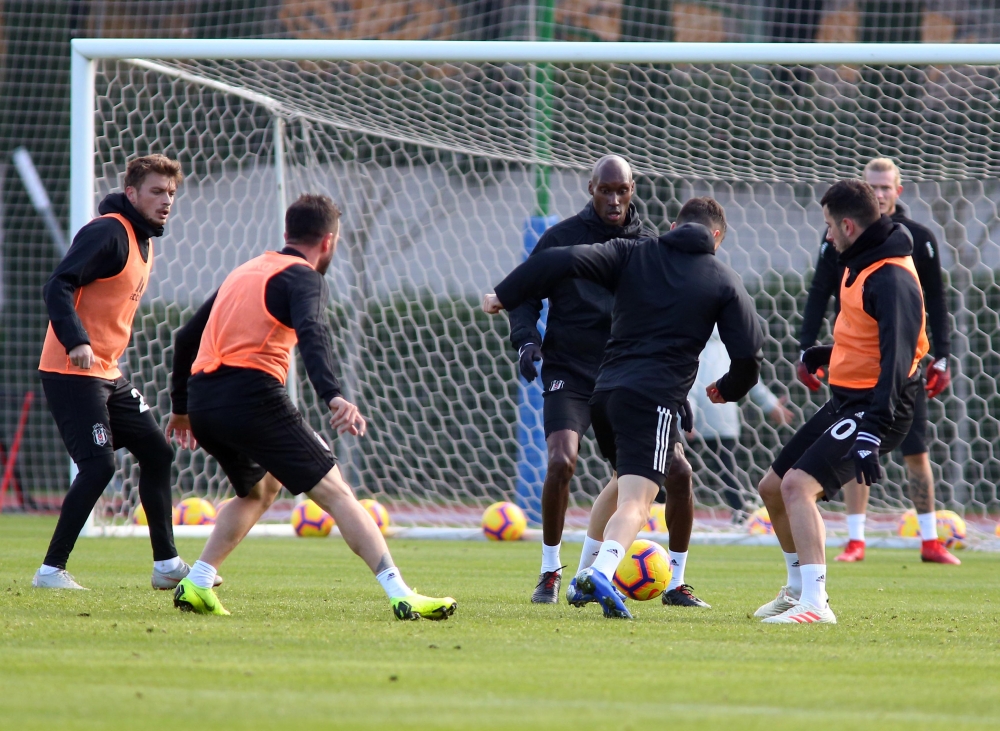 Beşiktaş'ın yeni transferi Mirin ilk antrenmana çıktı - Görsel 13