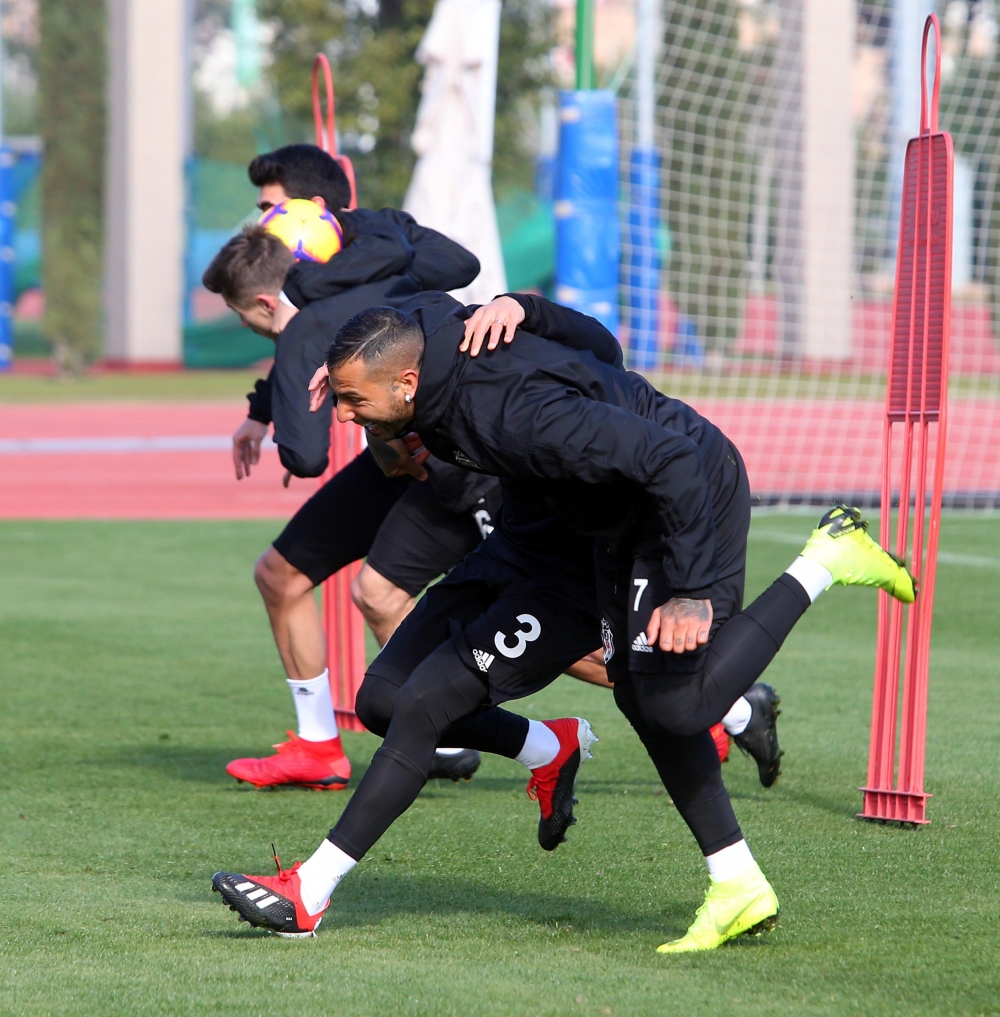 Beşiktaş'ın yeni transferi Mirin ilk antrenmana çıktı - Görsel 27