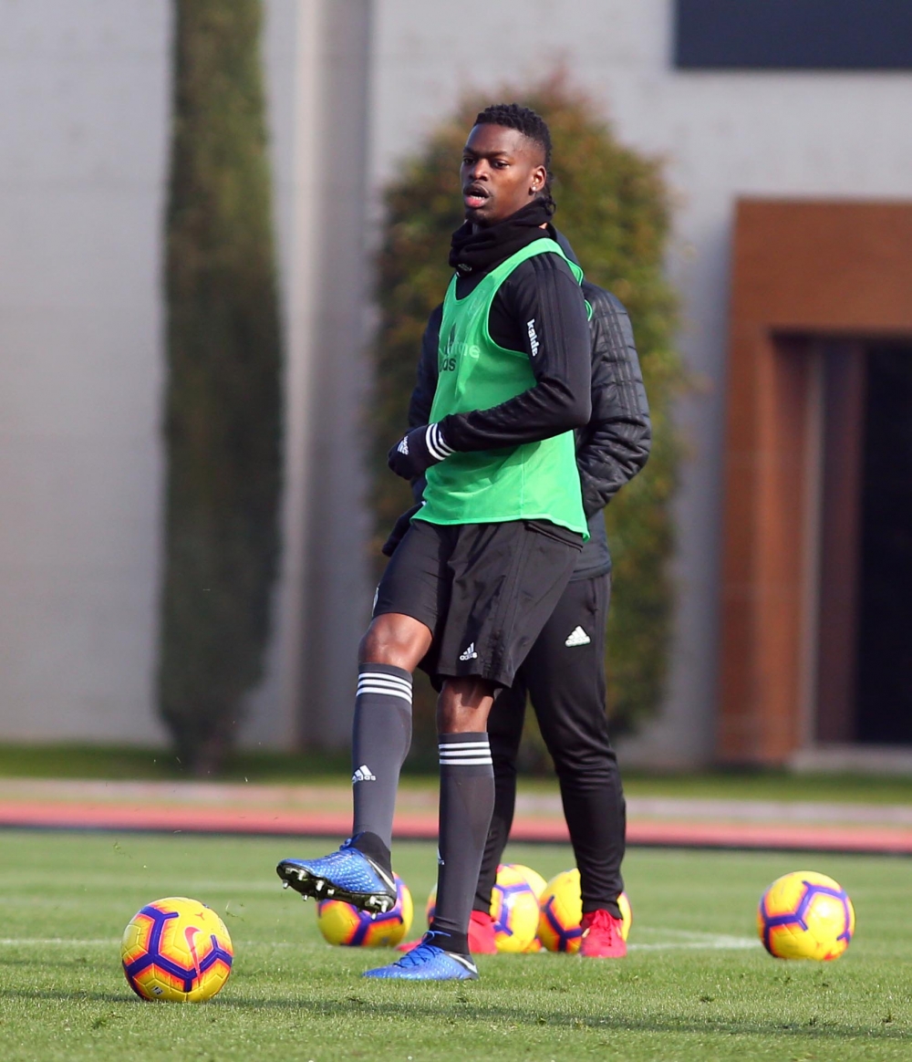 Beşiktaş'ın yeni transferi Mirin ilk antrenmana çıktı - Görsel 5