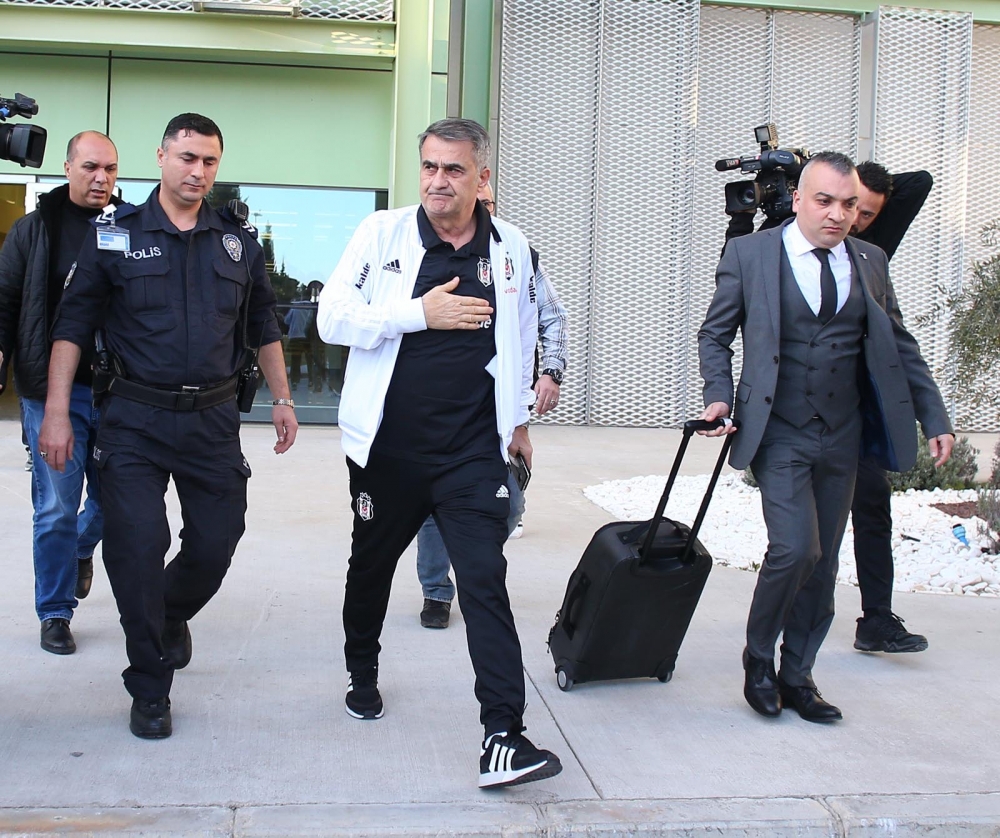 Beşiktaş, İzmir'de coşkuyla karşılandı - Görsel 14