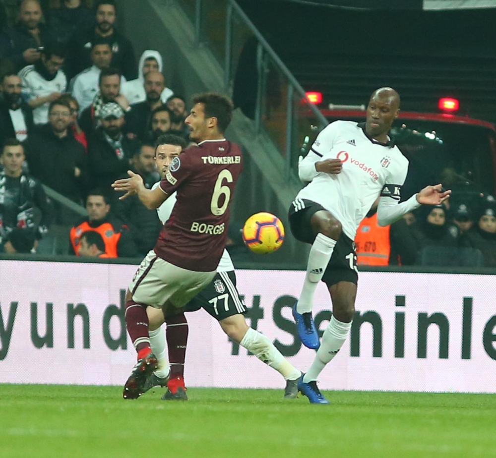 Beşiktaş - Göztepe maçının ilk yarısından kareler - Görsel 17