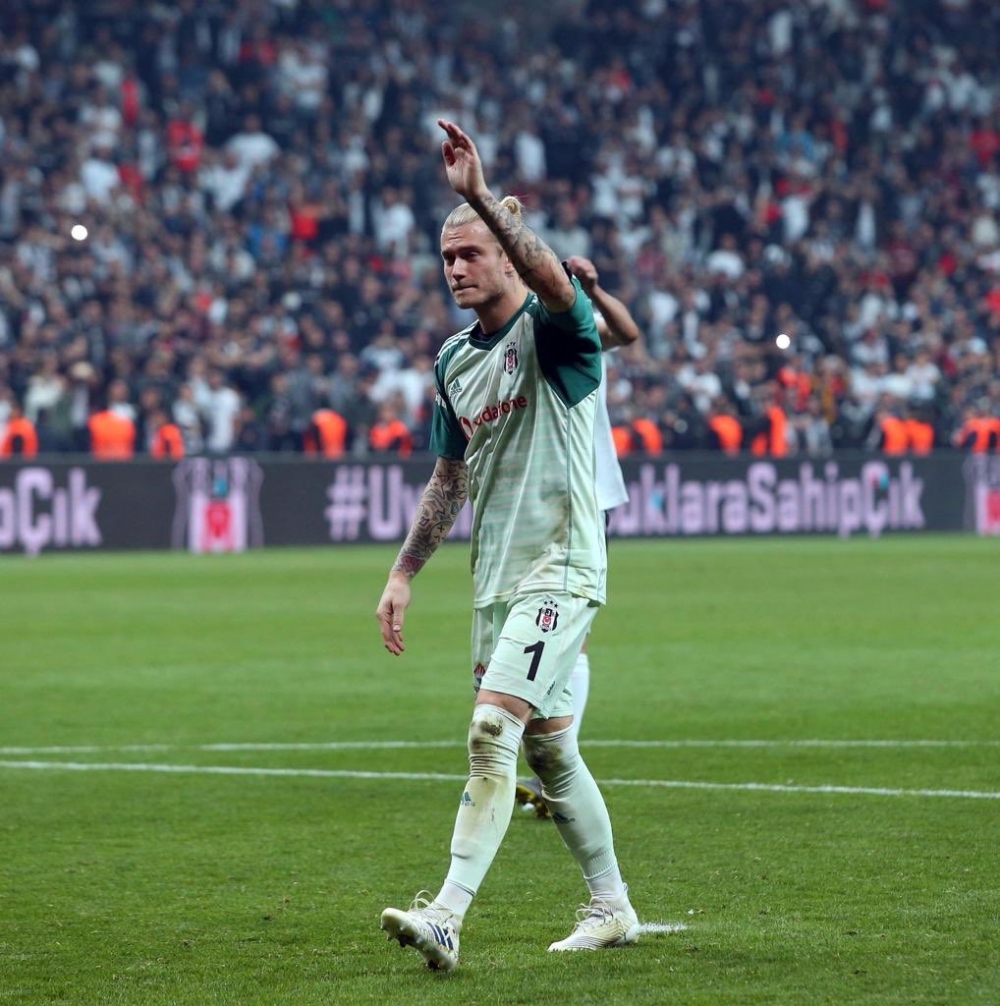 Maç sonu üçlüsü Loris Karius'tan - Görsel 2