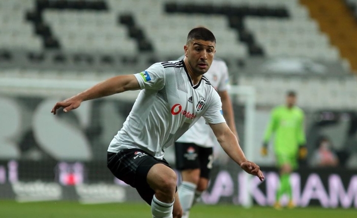 Beşiktaş-Antalyaspor maçının ardından spor yazarlarının görüşleri... "Takımın en iyisi yine 36’lık Atiba" - Görsel 16