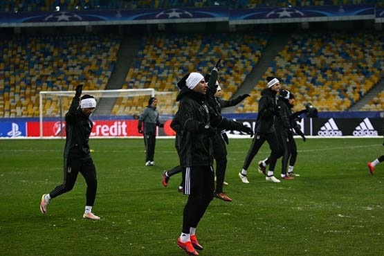 Kiev'de -7 derece soğuktaki antrenmandan kareler - Görsel 21