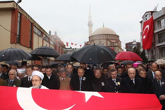 Şehidimiz Vefa Karakurdu son yolculuğuna böyle uğurlandı - Görsel 16