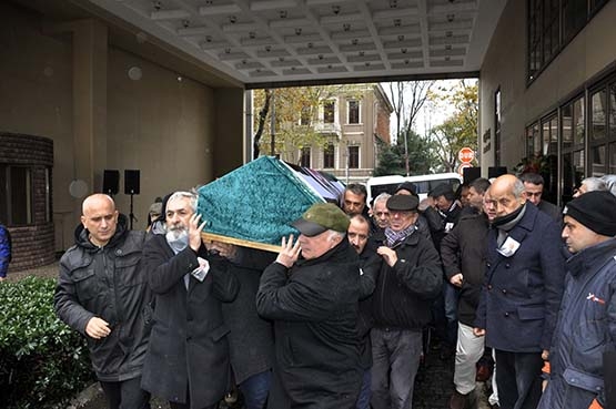 Faik Akdil son yolculuğuna uğurlandı - Görsel 1