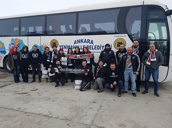 Ankaralı Beşiktaşlılar kar fırtına dinlemiyor - Görsel 3