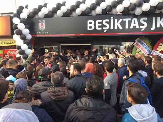 Fikret Orman'a Antalya'da sevgi seli - Görsel 5