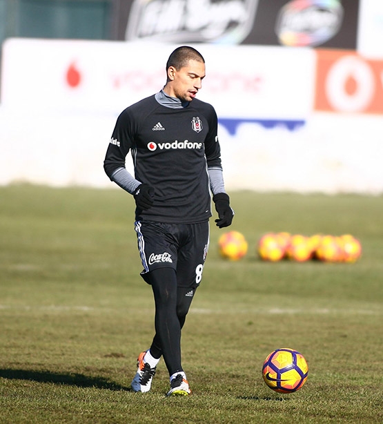 Beşiktaş'ın bugünkü antrenmanından kareler - Görsel 12