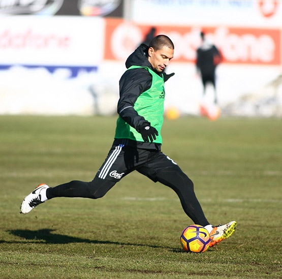 Beşiktaş'ın bugünkü antrenmanından kareler - Görsel 2