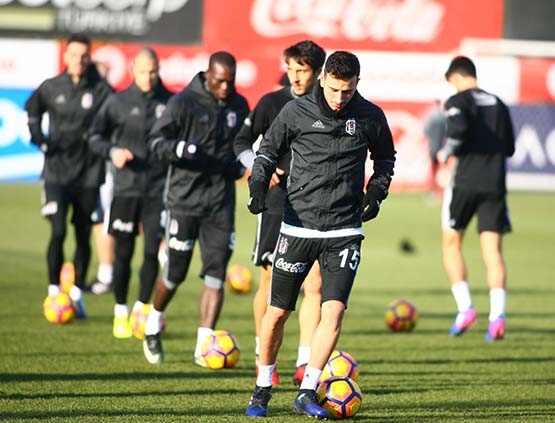 Beşiktaş, Akhisar maçı hazırlıklarına başladı - Görsel 13