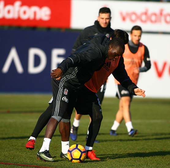 Beşiktaş, Akhisar maçı hazırlıklarına başladı - Görsel 6