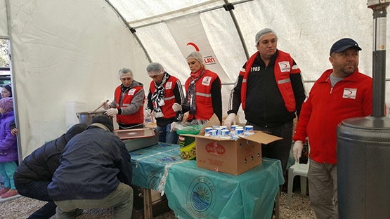Beşiktaş'tan depremzedelere yardım eli - Görsel 4