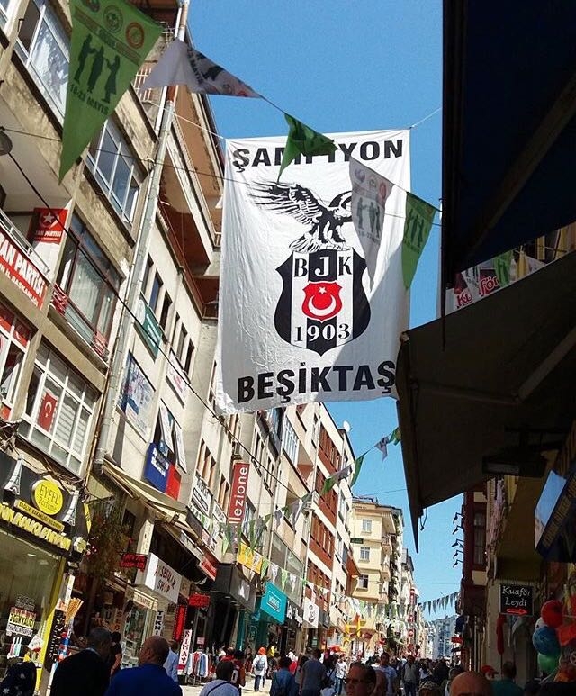 FOTO GALERİ | Beşiktaş bayrakları Türkiye'yi süslüyor - Görsel 65