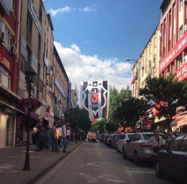 FOTO GALERİ | Beşiktaş bayrakları Türkiye'yi süslüyor - Görsel 66