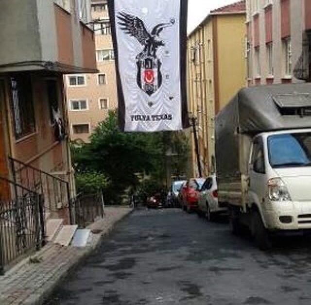 FOTO GALERİ | Beşiktaş bayrakları Türkiye'yi süslüyor - Görsel 88