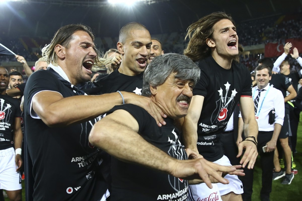 Süreyya Soner yerlerde... - Görsel 2