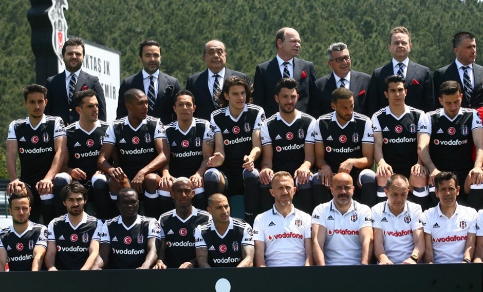 Şampiyon'dan zafer posteri! - Görsel 1