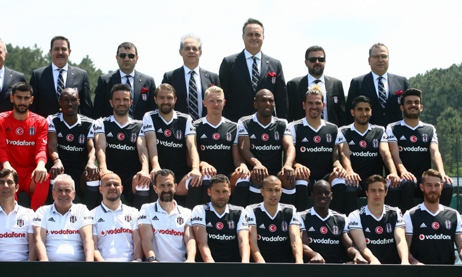 Şampiyon'dan zafer posteri! - Görsel 3