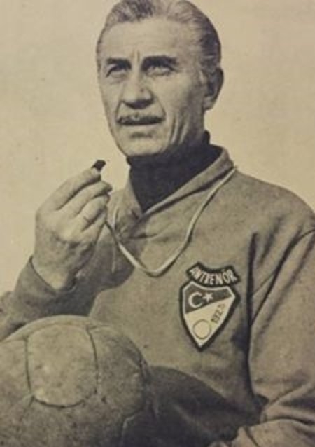 MEMLEKET HASRETİ | Beşiktaş’ı bugüne kadar çalıştıran teknik direktörlerin memleketleri - Görsel 11