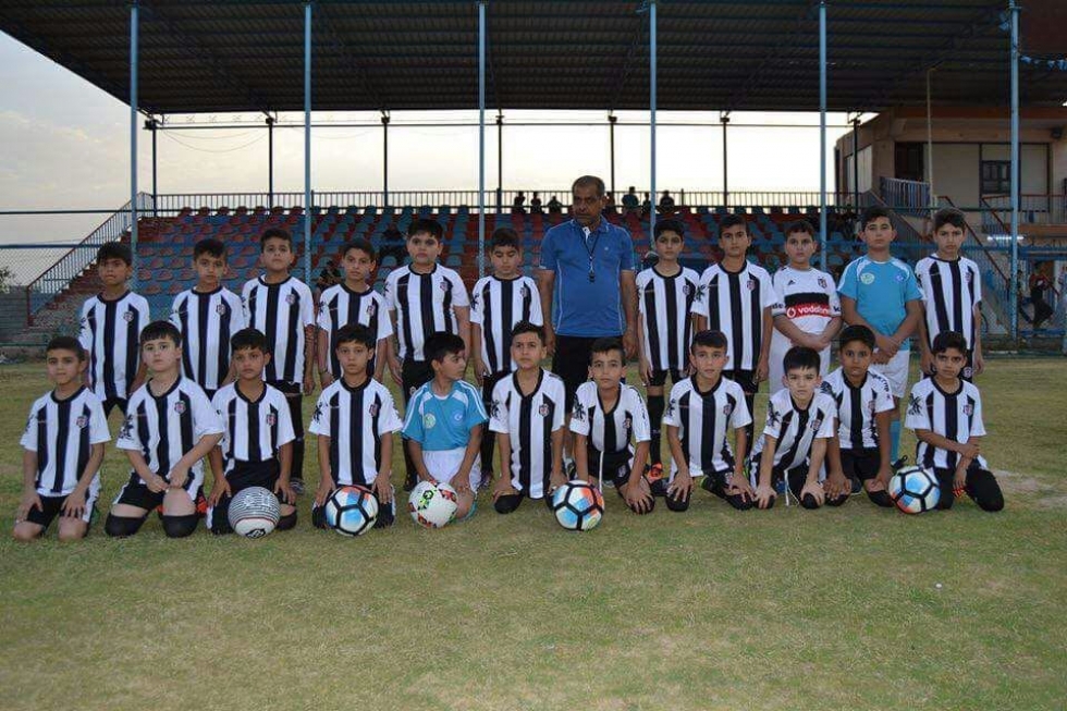 Kerkük Beşiktaş Futbol okulu top başı yaptı! İşte ilk idmandan kareler.. - Görsel 3