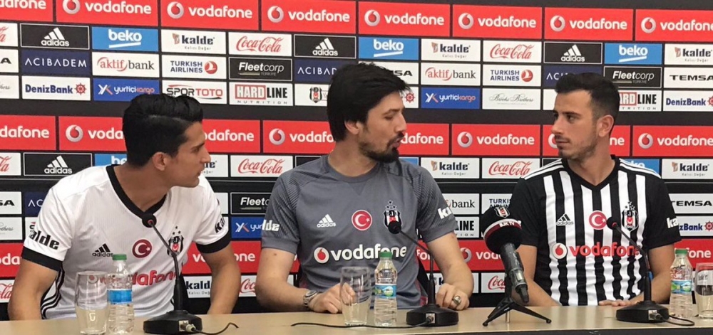 Futbolcular yeni formaları giydi! - Görsel 1