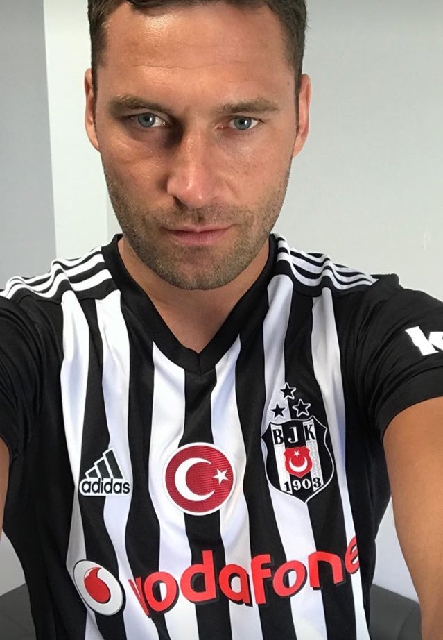 Futbolcular yeni formaları giydi! - Görsel 3