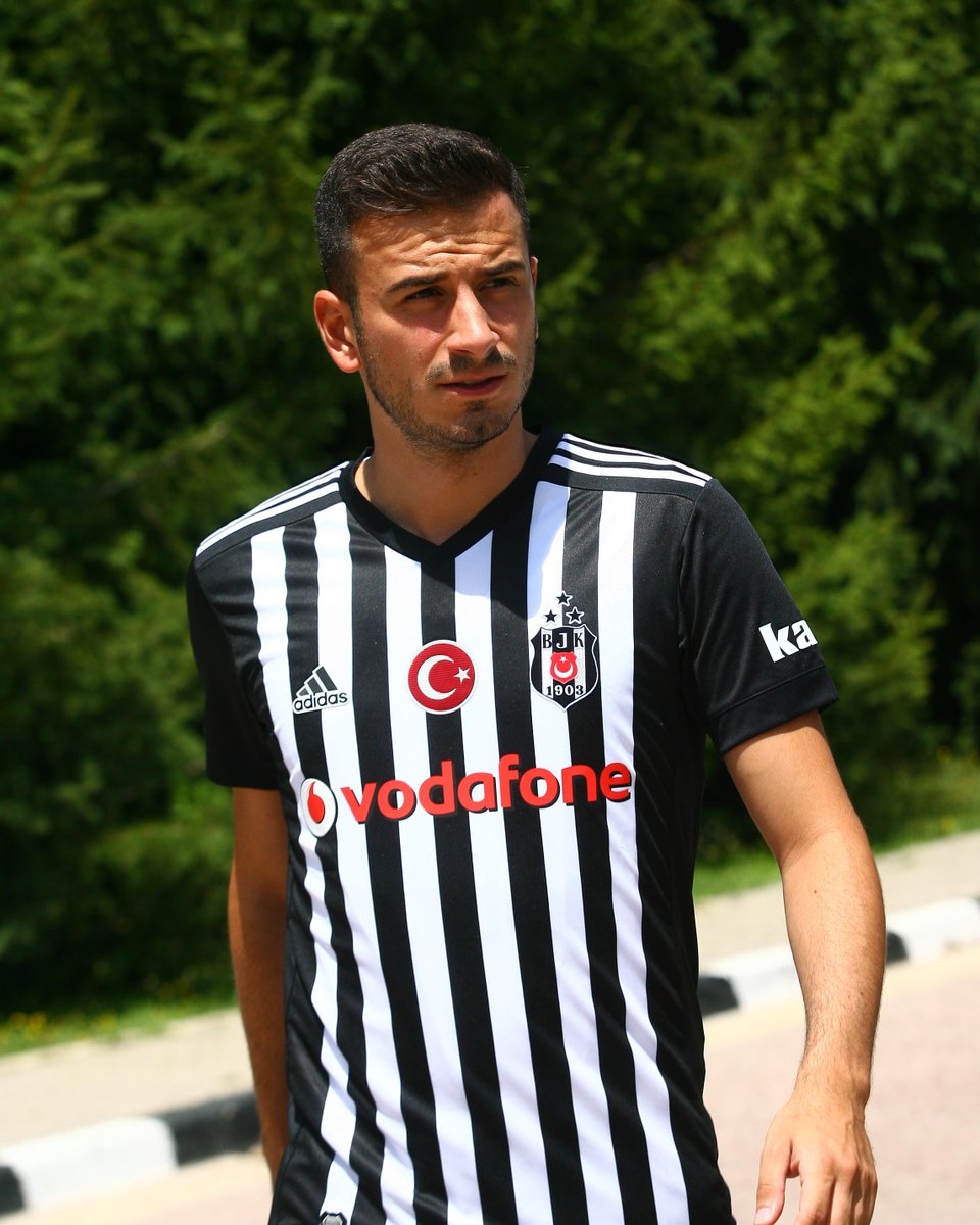 Futbolcular yeni formaları giydi! - Görsel 5