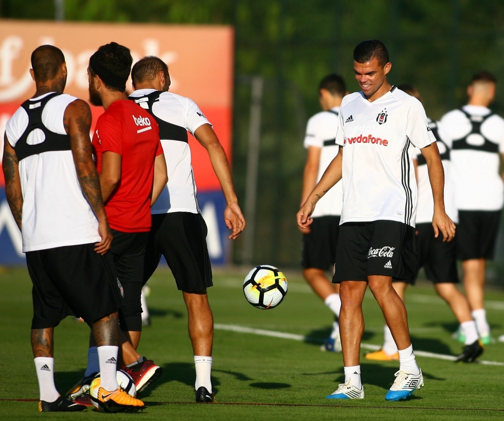 İşte Beşiktaş'ın akşam idmanından kareler! - Görsel 10