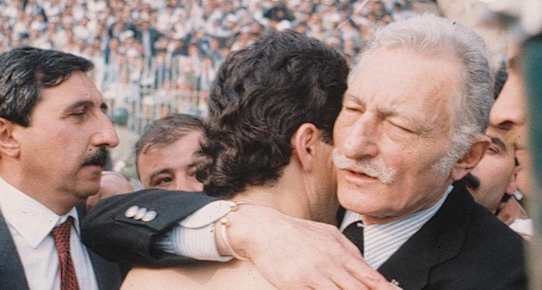 SEBA 96 YAŞINDA | "Çok üzüntülerimiz oldu hepsini yuttuk, oturduk. Yalnız, Beşiktaş'ı üzmesinler" - Görsel 11