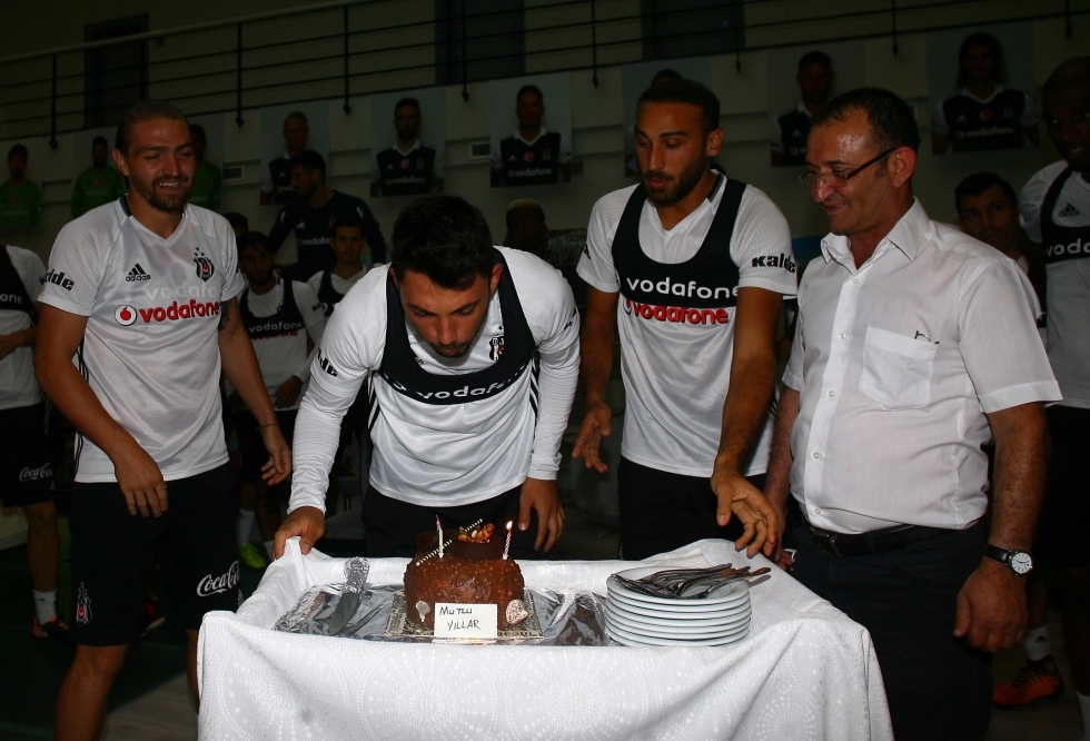 Tolgay Arslan'ın doğum günü kutlamasından kareler! - Görsel 5