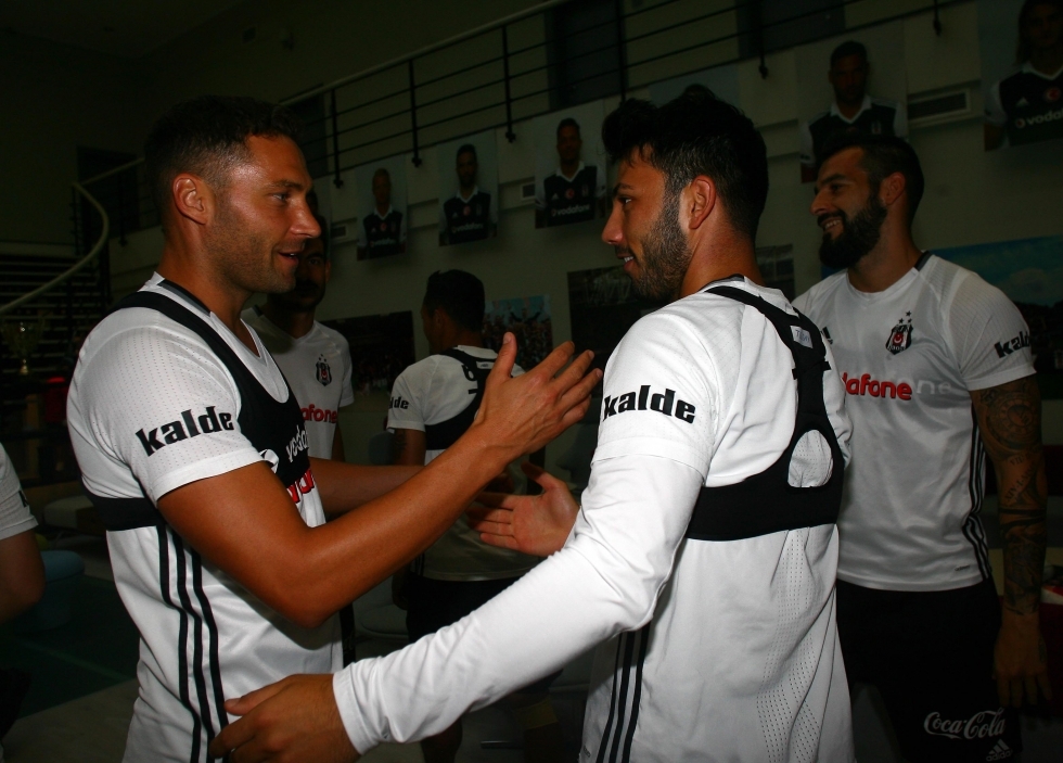Tolgay Arslan'ın doğum günü kutlamasından kareler! - Görsel 7
