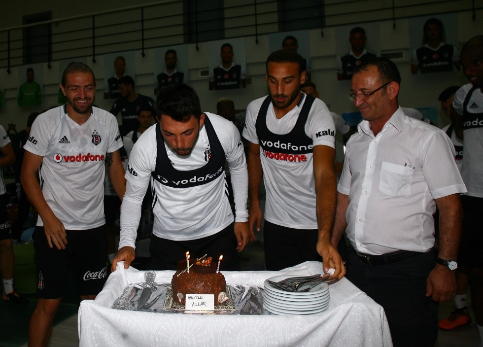 Tolgay Arslan'ın doğum günü kutlamasından kareler! - Görsel 8