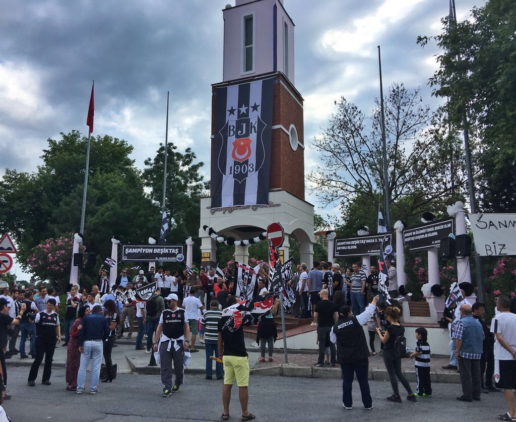 dcranu-xsaaptvc.jpg dcranu-xsaaptvc.jpg