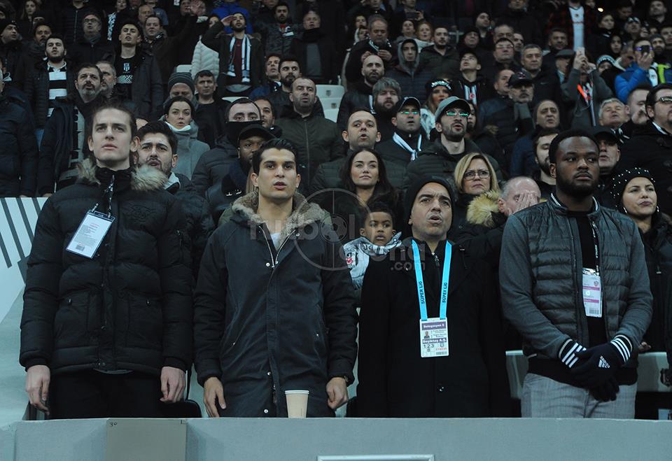 dvr-xqux4aapsng.jpg dvr-xqux4aapsng.jpg