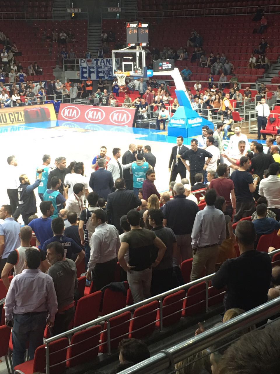 f6994d8d-2d73-4270-bf61-c32f55a845e5.jpg f6994d8d-2d73-4270-bf61-c32f55a845e5.jpg