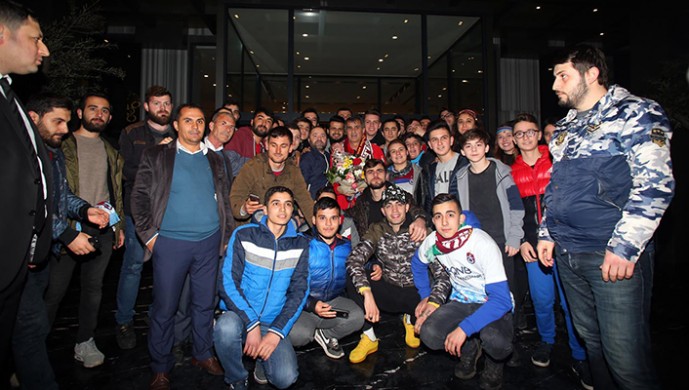 hy-002.jpg hy-002.jpg