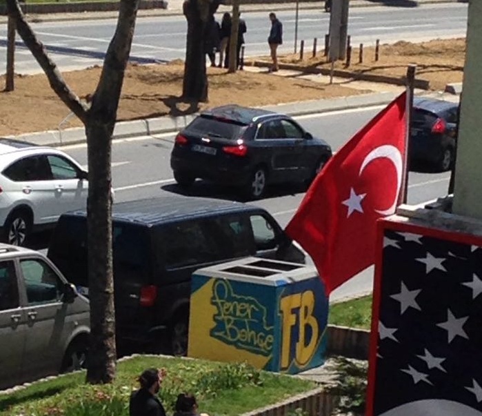 s1-020.jpg s1-020.jpg