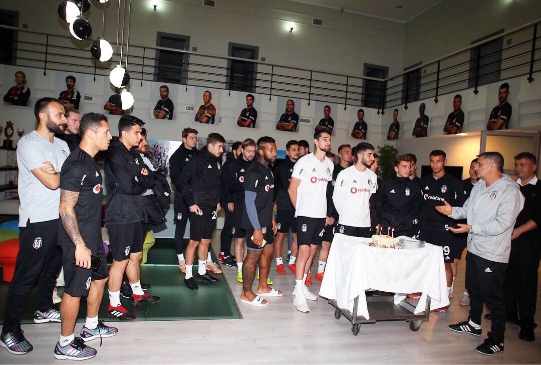 s1-030.jpg s1-030.jpg