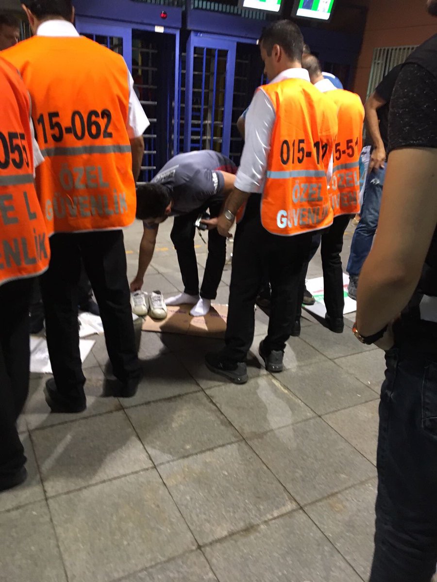 taraftar-aranma.jpg taraftar-aranma.jpg