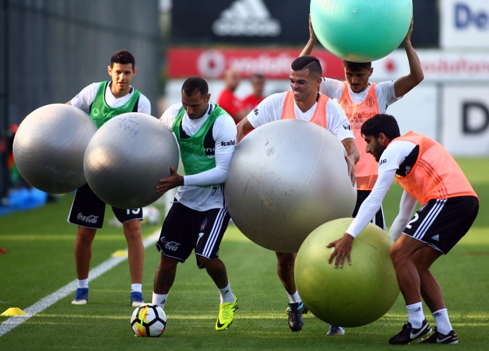 Beşiktaş, Bursaspor maçına "büyük toplarla" hazırlanıyor! - Görsel 1