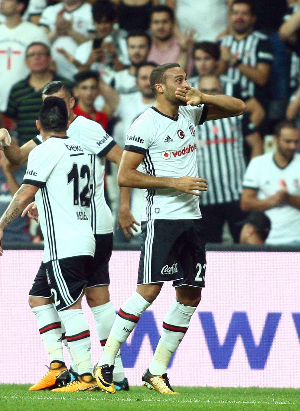 Beşiktaş-Konyaspor maçı için yazılan 16 köşe yazısı - Görsel 15