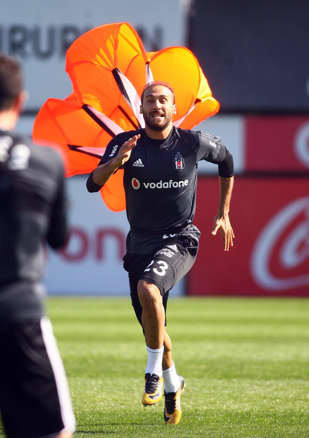 Beşiktaş'ta neşeli idman! İşte antrenmandan kareler... - Görsel 18